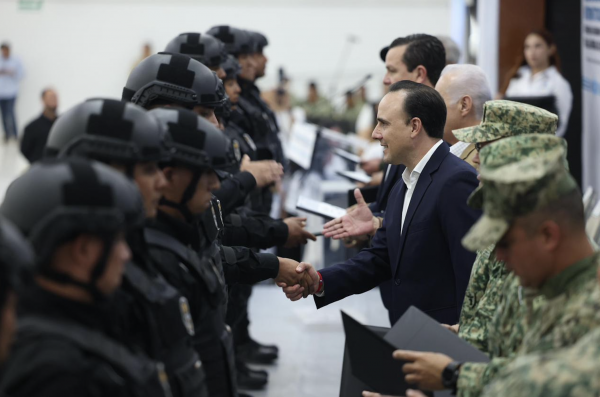 Da bienvenida Gobernador a 384 nuevos elementos de la Policía y Fiscalía del Estado